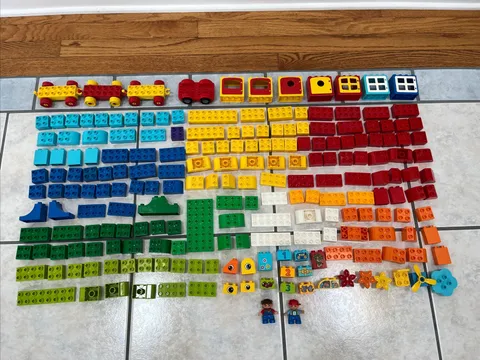Lego Duplo Lot  215+ Bricks Blocks Slopes Specialty Pieces Vehicles Minifigures