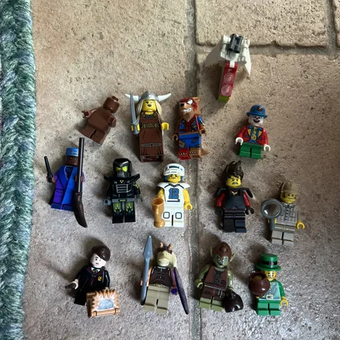 LEGO ASSORTED 13 MINIFIGURES Marvel Ninjago Harry Potter  misc Minifig series
