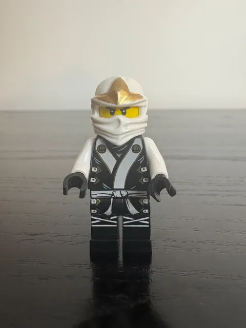 Lego Ninjago Zane Minifigure Final Battle Robes njo0076 set 70504