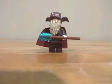 LEGO Radagast the Brown Minifigure 79014 the Hobbit LOTR Exclusive with feather
