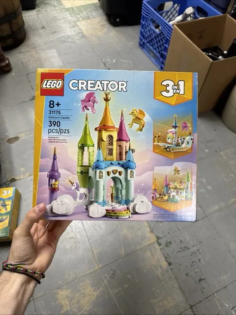 LEGO® Creator 3in1 Unicorn Castle 31175 - NEW *SC