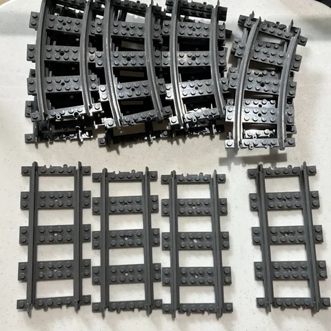 LEGO Train Tracks 14 pcs 53400 Curved + 4 pcs 17275 Straight Tracks
