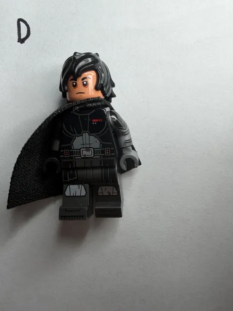 LEGO Star Wars Darth Dev Minifigure Dark Falcon 75389 Brand New