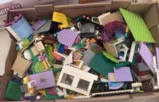 Lego Bundle 4+ Lbs Friends Etc And 30+ Figures Clean