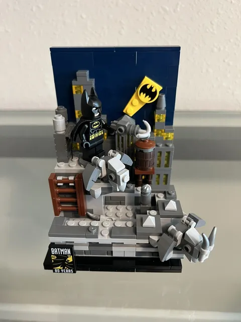 LEGO DC Comics Super Heroes: The Dark Knight of Gotham City (77903)