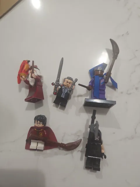 Lego Harry Potter Minifigures Lot Of 5 and Accessories