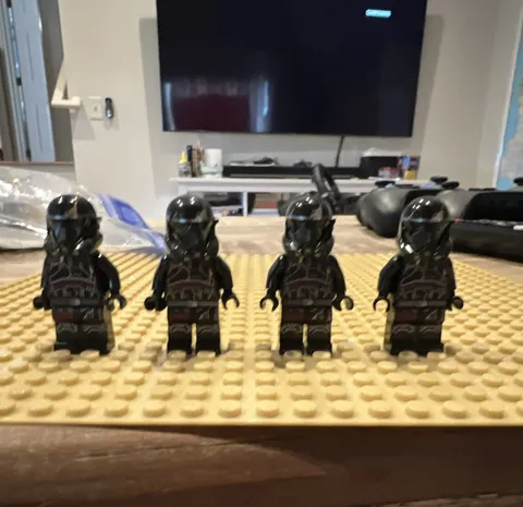 LEGO black armored minifigure lot of 4 w/ black armor helmets (figures only)