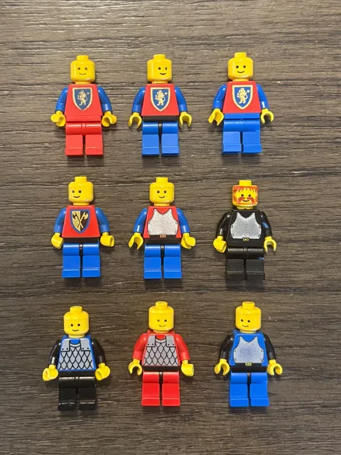 LEGO- Castle minifigure lot! vintage lion crusader,  black knights, used