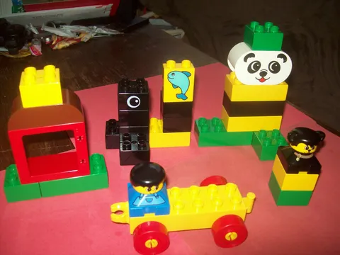 LEGO DUPLO LOT PARTS & PIECES PRESCHOOL SET # 9061 ANIMALS & PANDA PATTERN BRICK