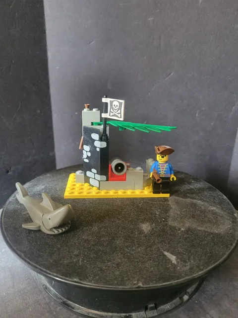 Vintage Lego System Set 1492 Battle Cove 100% Complete With Firing Canon