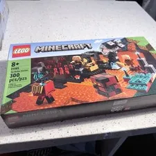 New 2022 LEGO Minecraft 21185 The Nether Bastion 300pcs Set RETIRED
