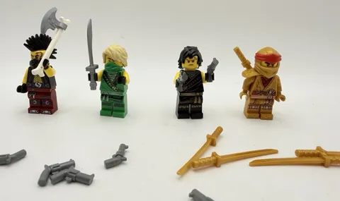 All 4 LEGO 2021 Ninjago Legacy Mini Figures 71736 Mint condition