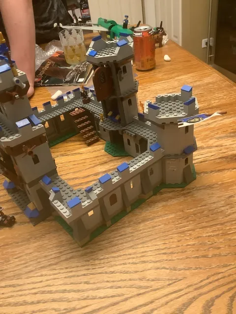 LEGO Castle: King's Castle 7040495% complete. See pics. No manual, no box