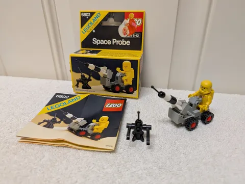 Lego 6802 - Legoland Space System - Used -100% complete with Instructions