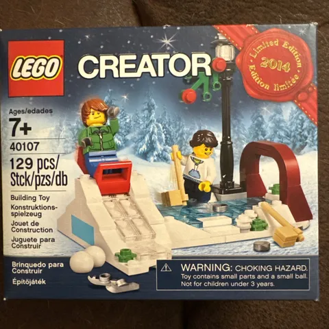 LEGO Creator 40107 Winter Village Skating Scene. New. Sealed. Sled Hockey 2016