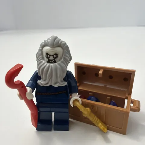 LEGO® Lighthouse Keeper/Verona Dempsey Minifigure Scooby-Doo scd013