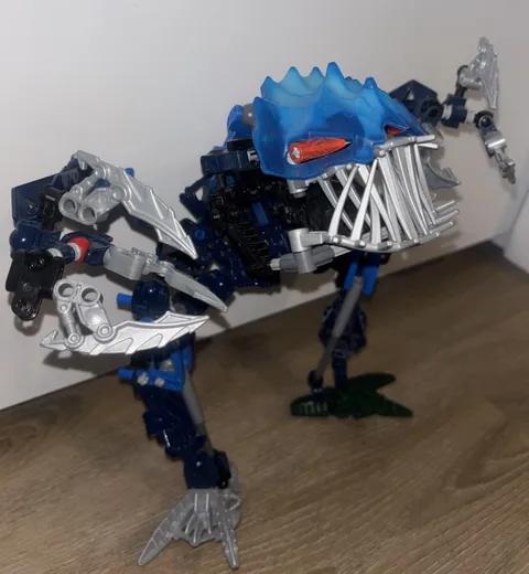 Lego Bionicle Warriors 8922 GADUNKA Monster of the Deep Barraki Toa Mahri