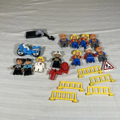 Lego Duplo Figure Lot of 11 People Police Construction Fire Fighter Accessories