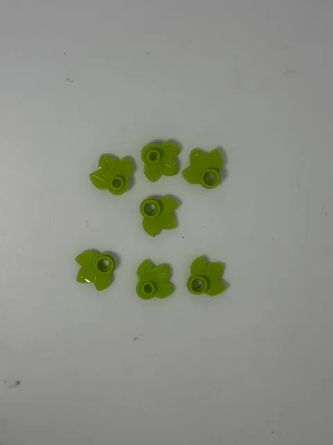 LEGO-Plant Plate, Round 1 x 1 with 3 Layered Leaves LIGHT GREEN QTY-7