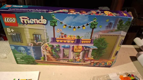 Brand new LEGO set 41747 Heartlake City Community Kitchen- see description