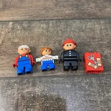 Vintage Lego Duplo Figures/Piece lot Fireman