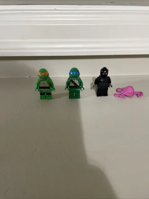 Lego Lot Of 4 Tmnt Ninja Turtles Mini Figures