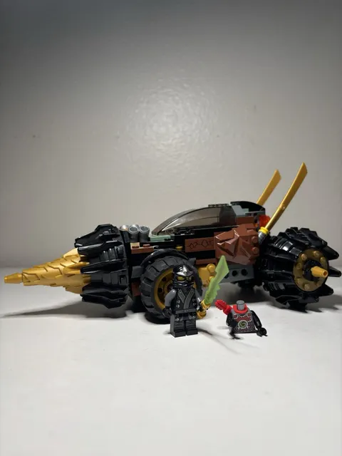 LEGO NINJAGO: Cole's Earth Driller (70502) (97% Complete)