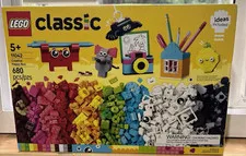 LEGO 11042 Classic Creative Brick Building Set Sealed Retired 680 pcs - Sealed