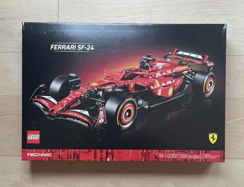 LEGO TECHNIC: Ferrari SF-24 F1 Car (42207)