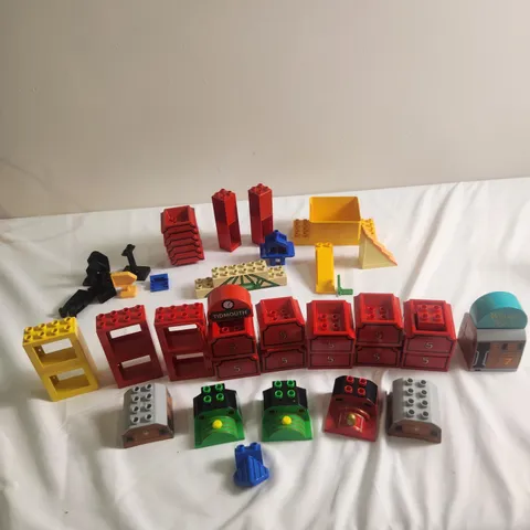 Lego Duplo Lot Thomas The Tank Engine