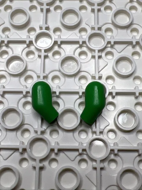 LEGO 981 & 982 Bright Green Minifigure Replacement Arms x2 - 1 Pair Left Right