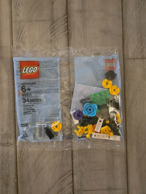 LEGO ~ 40211 ~ MONTHLY MINI BUILD ~ BEE ~ NEW IN SEALED PACKAGING