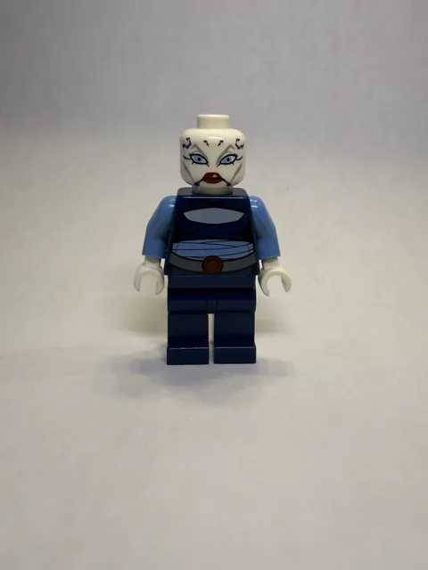 LEGO Star Wars Asajj Ventress Minifigure SW0195 Dark Blue Torso (Missing Skirt)