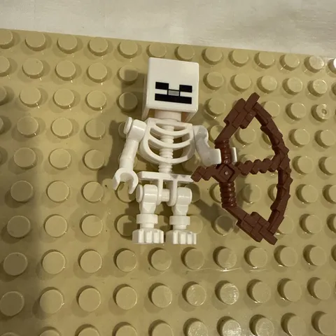 Lego Minecraft Skeleton Minifigure min011 with Bow Weapon And Cube Skull