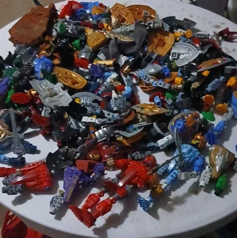Lego Knight Kingdom Bigger Figure  Lot