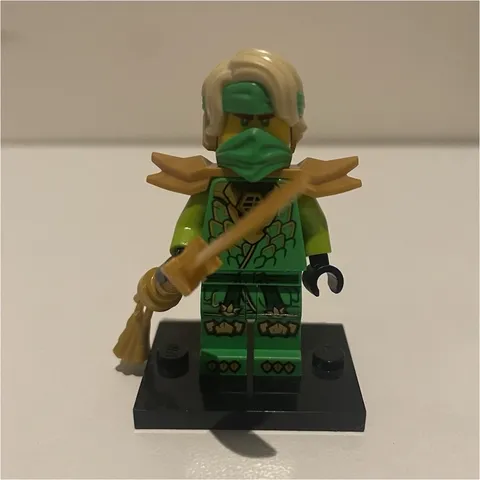 LEGO Ninjago Lloyd Dragons Rising Season 4 set 71850 NEW