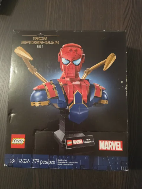 LEGO MARVEL INFINITY SAGA: Iron Spider-Man Bust (76326) - Box Damage