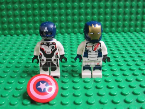 Lot 2 Lego Marvel Super Heroes Minifigures Iron Legion + Captain America LA56