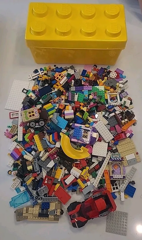 3.75 Lbs + LEGO Storage Brick 8 Stud Large Yellow Container Plastic Bin (B1-F)