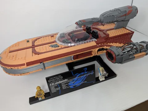 LEGO Star Wars UCS Luke Skywalker's Landspeeder 75341 - Used With Minifigs C-3PO