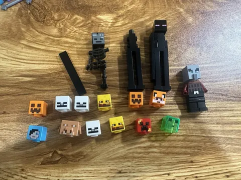 Lego minecraft minifigure parts and pieces lot