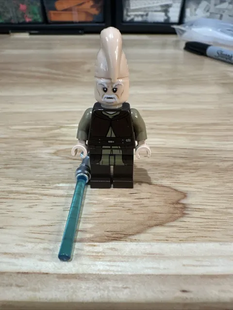 LEGO Star Wars Ki Adi Mundi Minifigure Sw0911