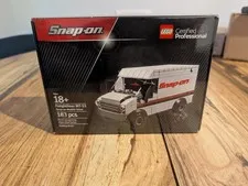 Lego Certified Professional Snap-on Freightliner MT-55 Truck / Van-NEW