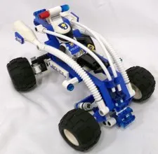 Lego 1999 Technic Police 8252 Beach Buster Set With Figure