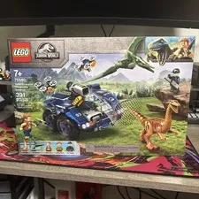 LEGO Jurassic World 75940 Gallimimus and Pteranodon Breakout 391 pcs New Sealed