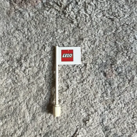 LEGO Vintage Flag White Flag on Flagpole, Straight with Red Small Lego Pattern