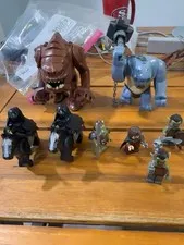 LEGO LOTR 9474 Battle of Helm's Deep Mixed Bulk Lot Minifigures Parts