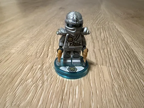LEGO Ninjago Tournament of Elements Zane Jungle Robe Minifigure 70748