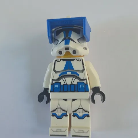 LEGO Star Wars Clone Trooper Minifigure, White & Blue Markings, Visor Helmet