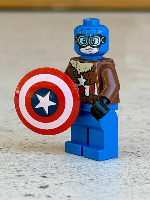 Lego Marvel Super Heroes Pilot Captain America sh0374 76076 (head damaged)